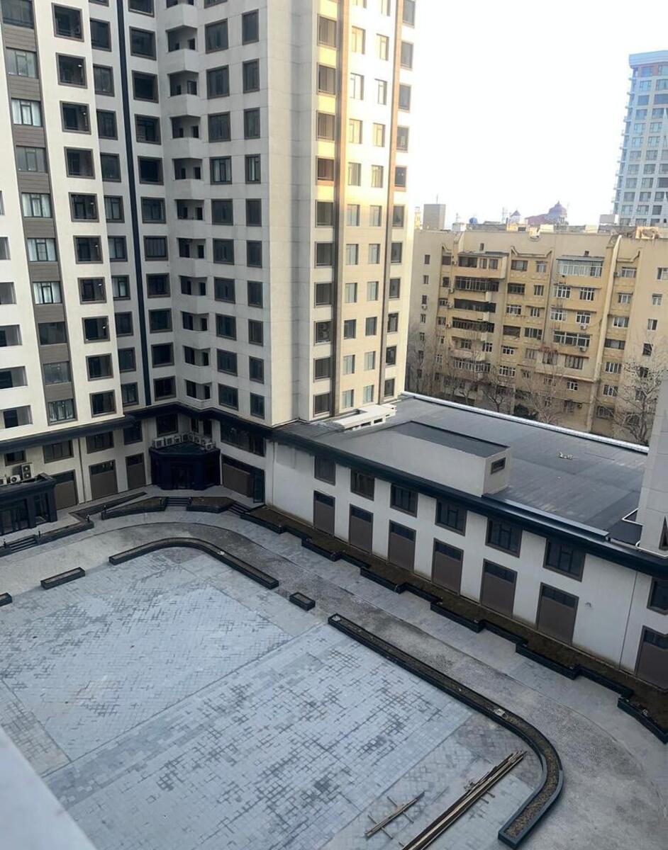 Satılır 2 otaqlı yeni tikili 77 m² — Mənzil, Bakı (9)