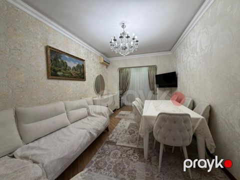 Satılır 4 otaqlı köhnə tikili 100 m²