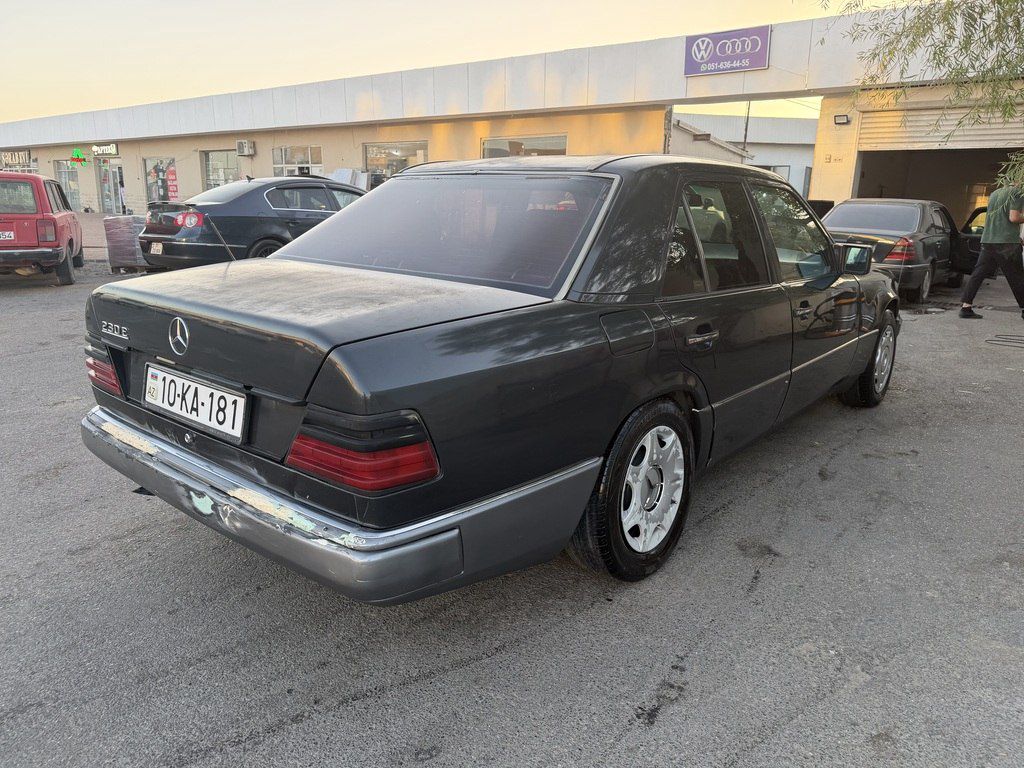 Mercedes 230 E, 2.3 L, 1992 il, 380 000 km — Avtomobillər, Bakı (6)