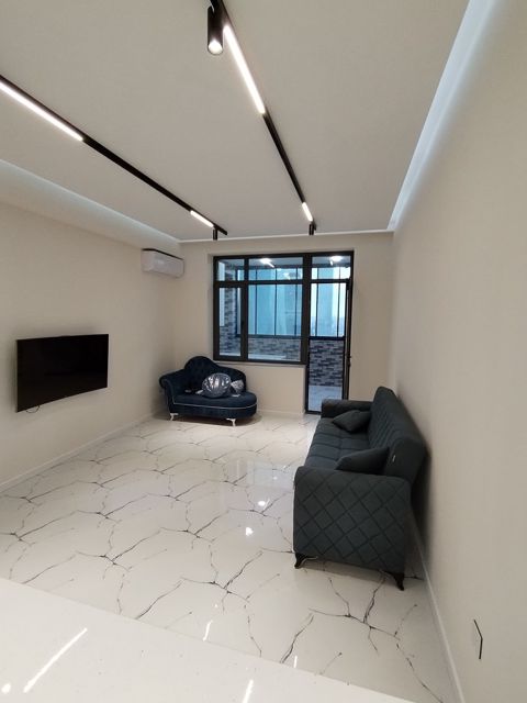 Satılır 2 otaqlı yeni tikili 92 m² — Bakı
