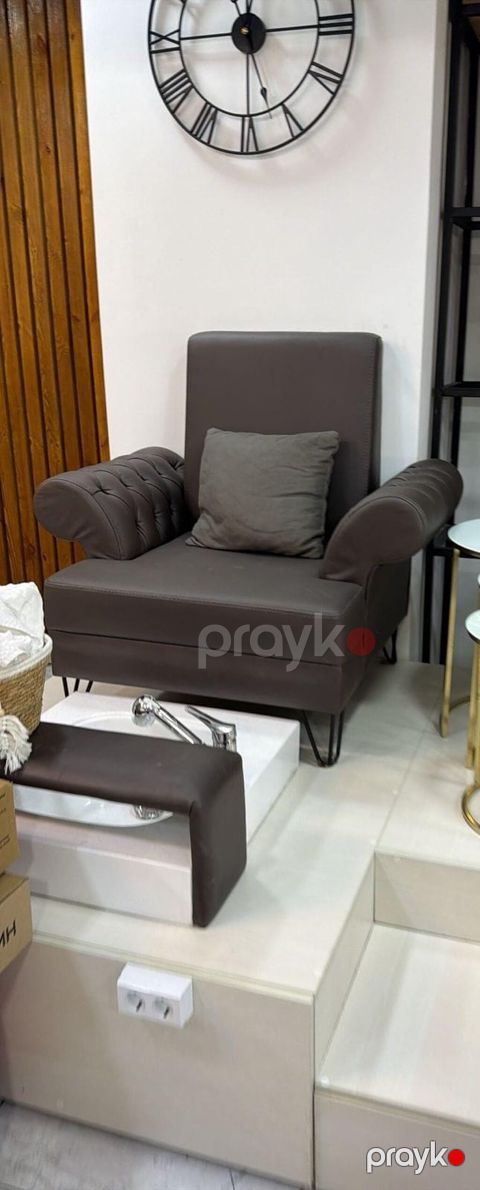 QPedikur kreslo desti 330azn Yeni kimidir. 2 ededdir. Qiymet 1deste — Digah