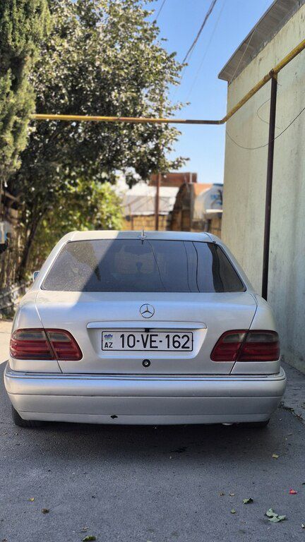 Mercedes E 230, 2.3 L, 1995 il, 380 000 km — Avtomobillər, Bakı (3)