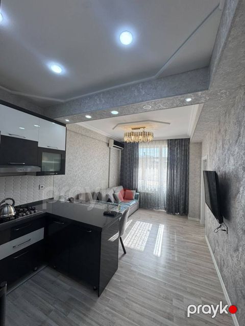 Satılır 3 otaqlı yeni tikili 77 m²