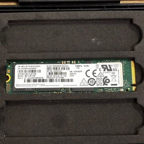 Samsung PM981a 1TB M.2 NVMe SSD — Bakı
