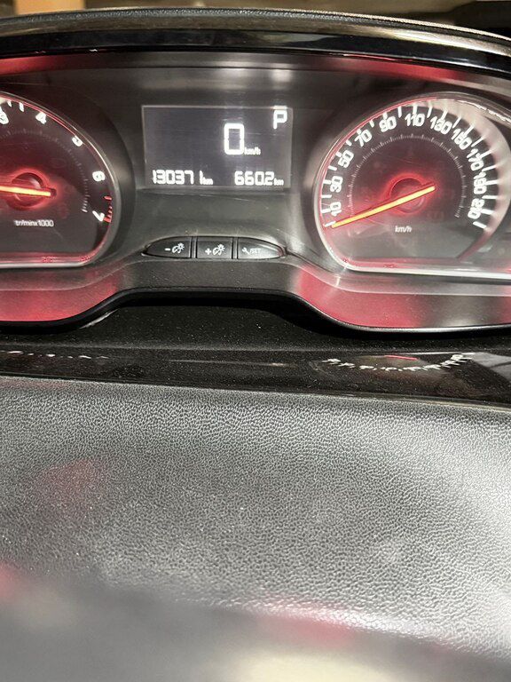 Peugeot 208, 1.6 L, 2013 il, 130 371 km — Avtomobillər, Sumqayıt (7)