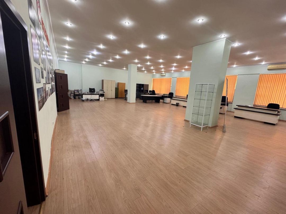 İcarəyə verilir obyekt 240 m² — Əmlak, Bakı (2)