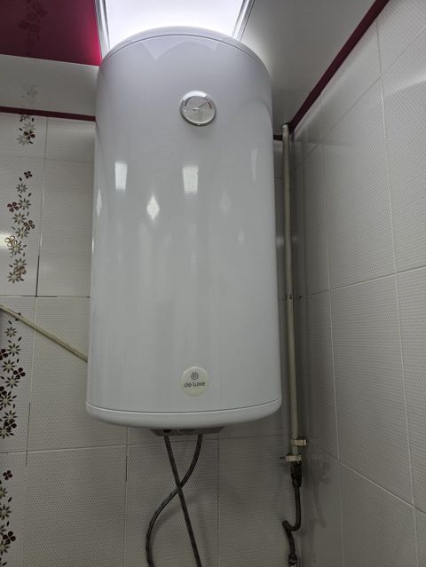 Deluxe su qızdırıcı Ariston 100 litr 115 manat 1 il istifadə olunub — Bakı