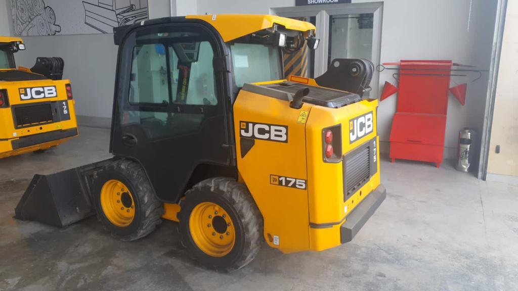 Mini yükləyici "JCB 175", 2024 il — İnşaat texnikası, Bakı (12)