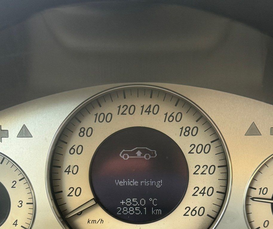 Mercedes E 270, 2.7 L, 2002 il, 300 000 km — Avtomobillər, Bakı (5)