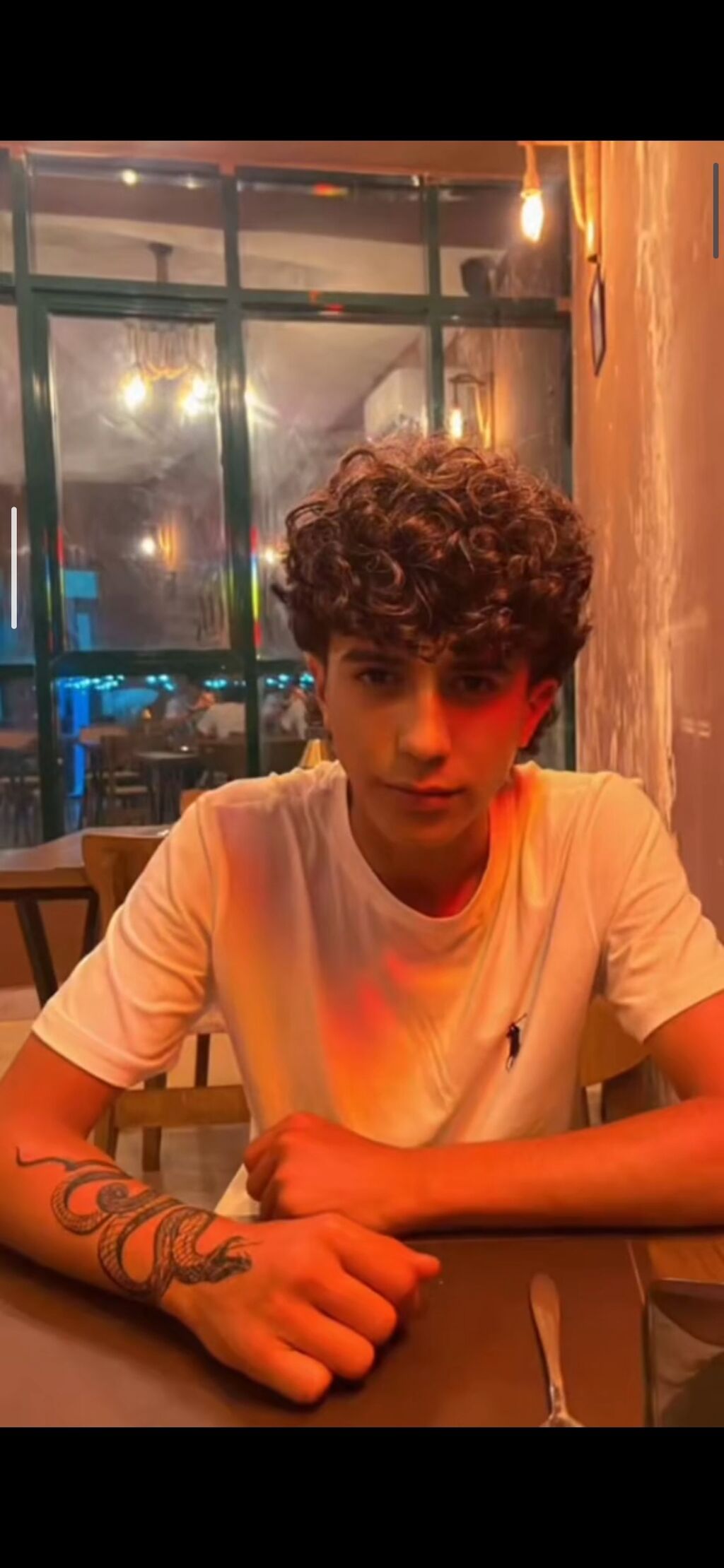 İş axtarıram Ofsiant işmdə guləruz mustəyrle unsyetcil tapsrqlari — Restoranlar, turizm, Bakı