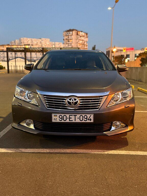 Toyota Camry, 2.5 L, 2014 il, 241 000 km — Avtomobillər, Bakı
