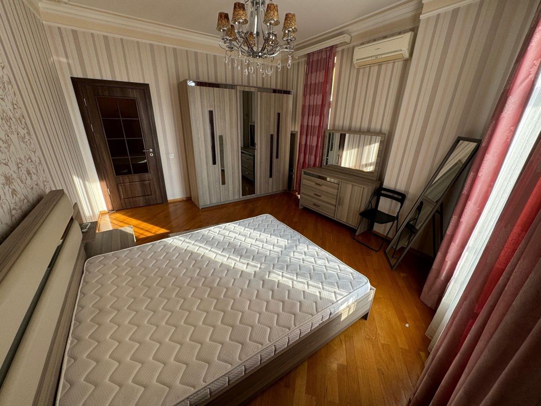 İcarəyə verilir 3 otaqlı yeni tikili 135 m² — Mənzil, Bakı (4)
