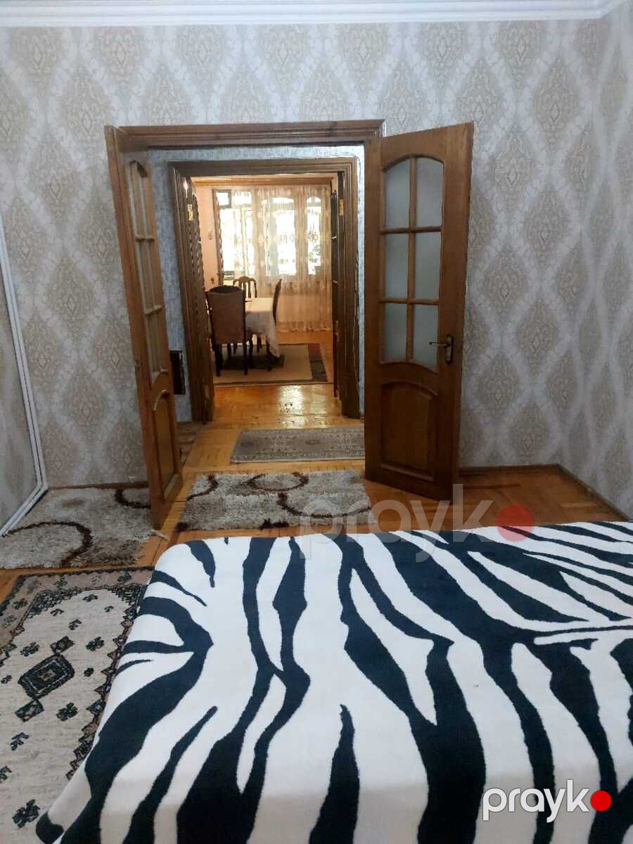 Satılır 4 otaqlı köhnə tikili 110 m² — Mənzil, Bakı (7)