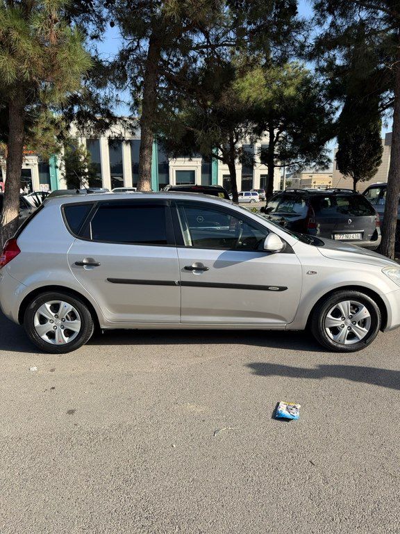 Kia Ceed, 1.4 L, 2007 il, 248 000 km — Avtomobillər, Bakı (4)