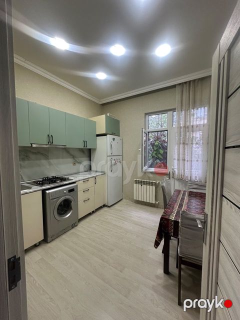 İcarəyə verilir 2 otaqlı həyət evi/bağ evi 90 m²