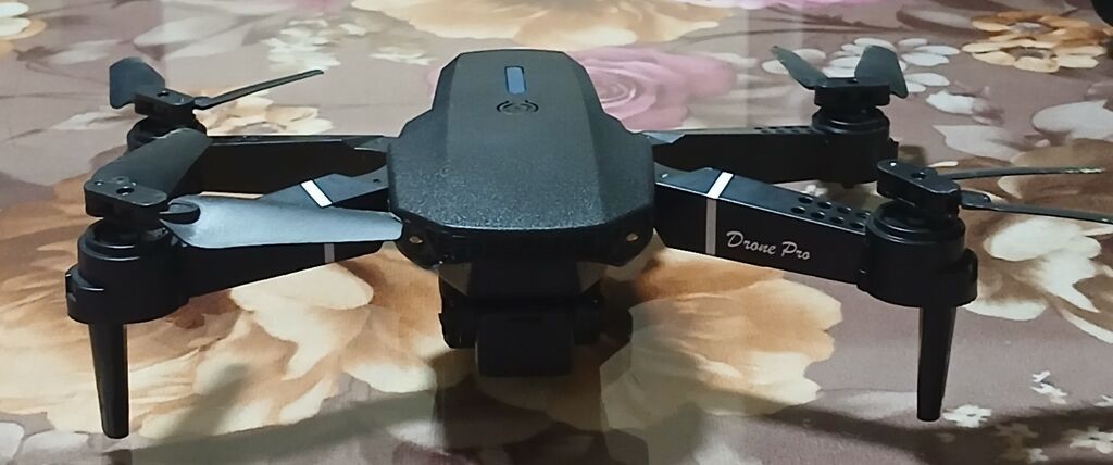 E88 Foldable Drone – qatlanan korpuslu, yüngül və portativ uçuş dronu — Digər, Digah (6)