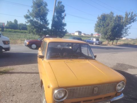 Lada (VAZ) 21011, 1.3 L, 1975 il, 28 000 km — Bərdə