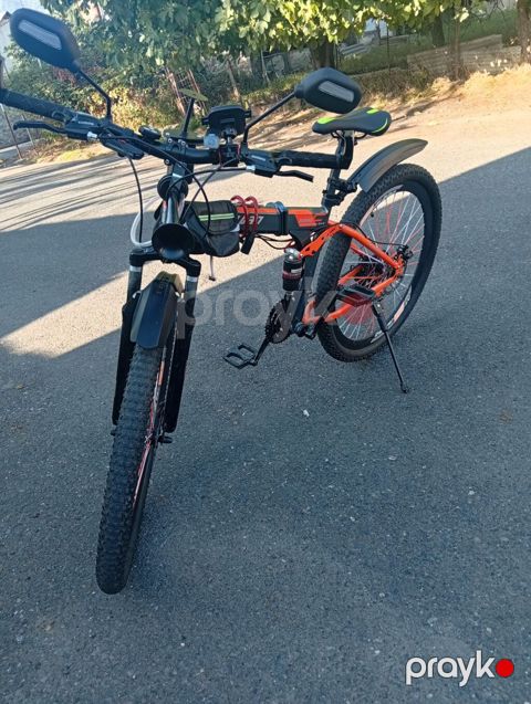 Salam velosped tecılı satılır heç bir problemi yoxdu üstündəki her şey — Qax