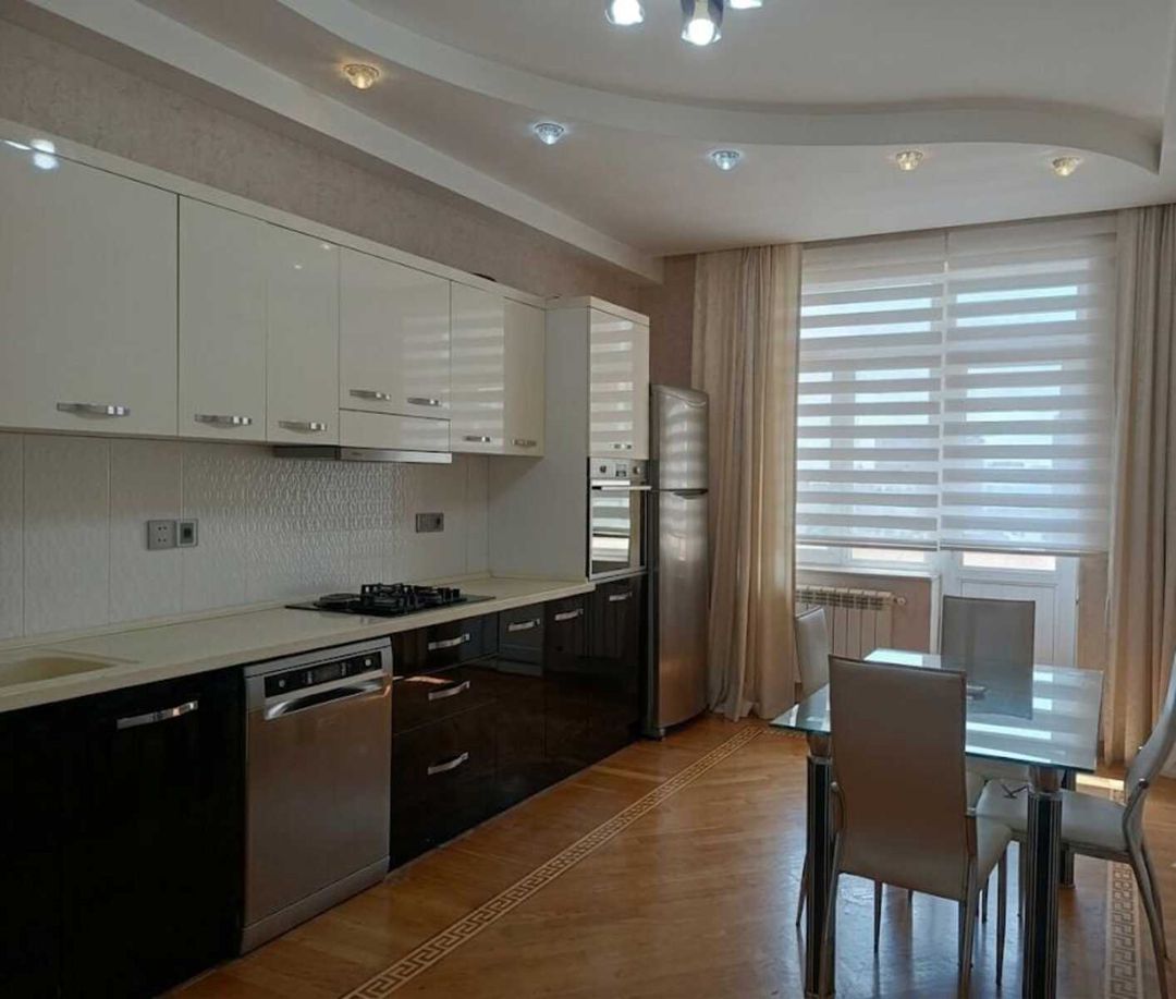 İcarəyə verilir 2 otaqlı yeni tikili 80 m² — Mənzil, Bakı (7)