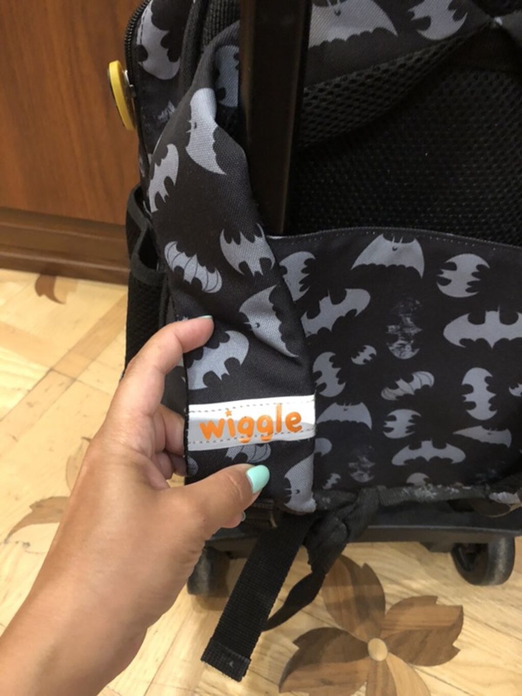 Uşaq üçün təkərli Batman məktəb çantası - Brend: Wiggle - Dizayn: Ön — Sırt çantaları, ranelər, çantalar, Bakı (3)