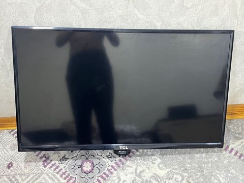 Televizor 105 ekran 90 azn qiymət sondu tam işləydi sadədi aparatla — Bakı