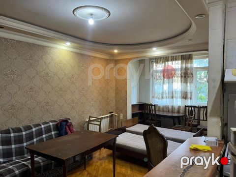 Satılır 1 otaqlı köhnə tikili 30 m²
