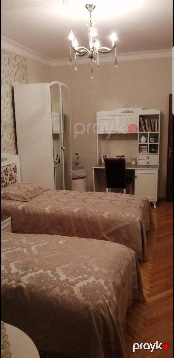 Satılır 4 otaqlı köhnə tikili 110 m² — Mənzil, Bakı (8)