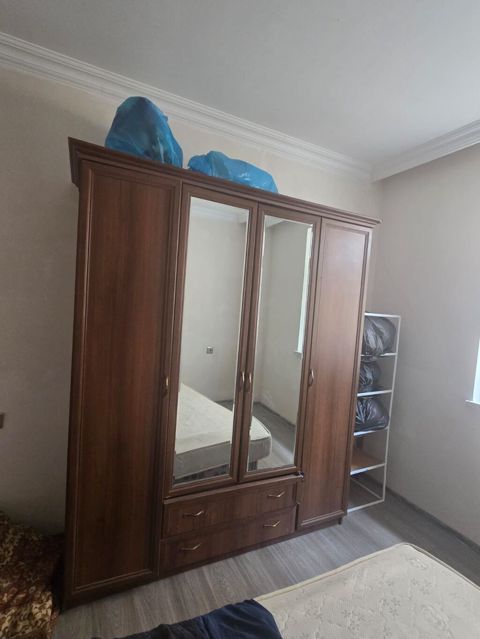 Dolab satılır 100man.Ünvan Hövsan.Ayla91 — Bakı