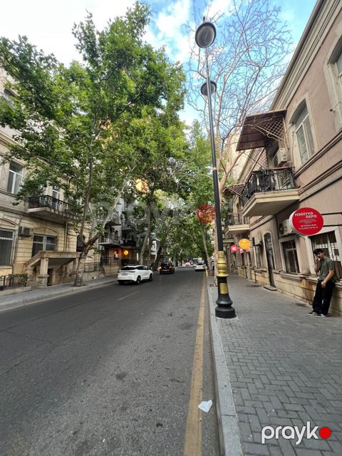 Satılır 1 otaqlı köhnə tikili 32 m²