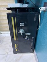 Seyf 800 Azn Ünvan:Baki şəh.,təbriz küçəsi 0717 zeyno Metal seyf — Сейфы