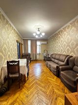 İcarəyə verilir 2 otaqlı köhnə tikili 65 m² — Xanım