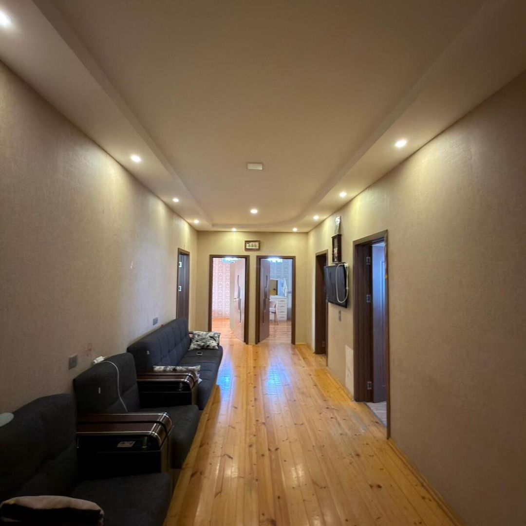 Satılır 5 otaqlı həyət evi/bağ evi 240 m² — Ev, villa, Bakı (11)