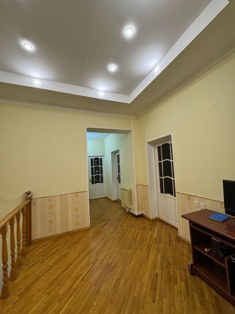 İcarəyə verilir 5 otaqlı həyət evi/bağ evi 200 m² — Ev, villa, Xankəndi (11)