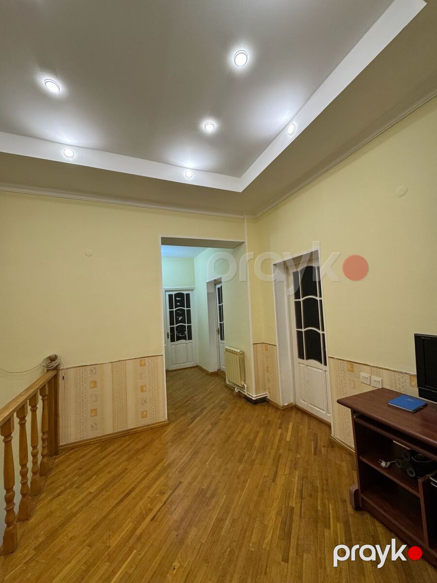 İcarəyə verilir 5 otaqlı həyət evi/bağ evi 200 m² — Ev, villa, Xankəndi (11)