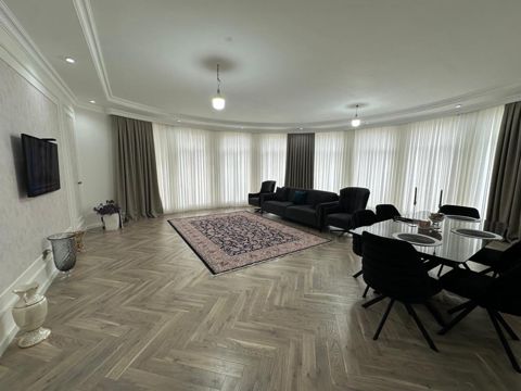 Satılır 4 otaqlı yeni tikili 192 m² — Bakı