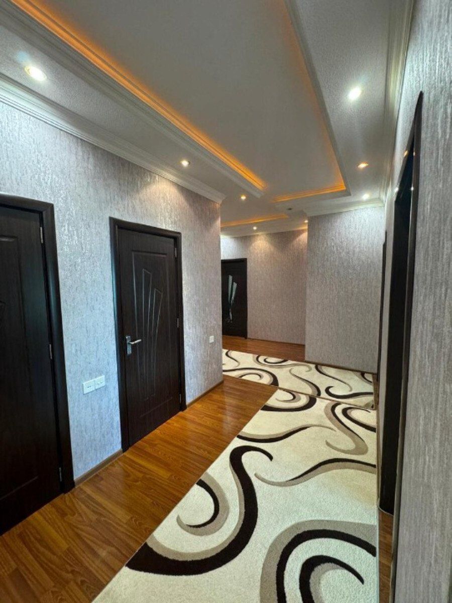 Satılır 4 otaqlı yeni tikili 200 m² — Mənzil, Bakı (10)
