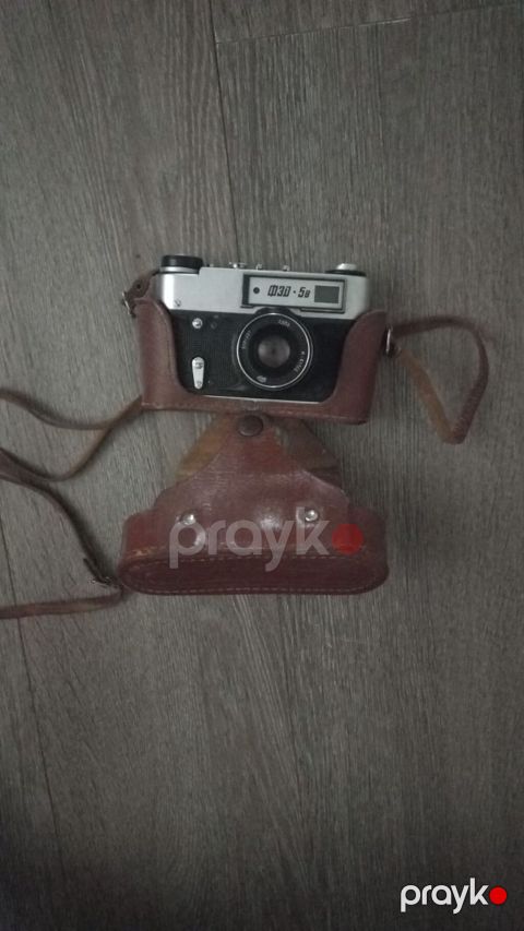 Sovet istehsalı “FED-5B” plyonka fotoapparatı + orijinal dəri üzlük — Bakı