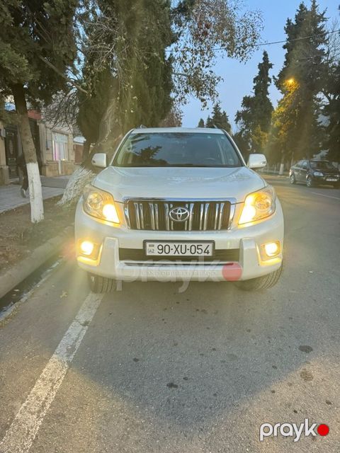 Toyota Land Cruiser Prado, 2.7 L, 2010 il, 260 000 km