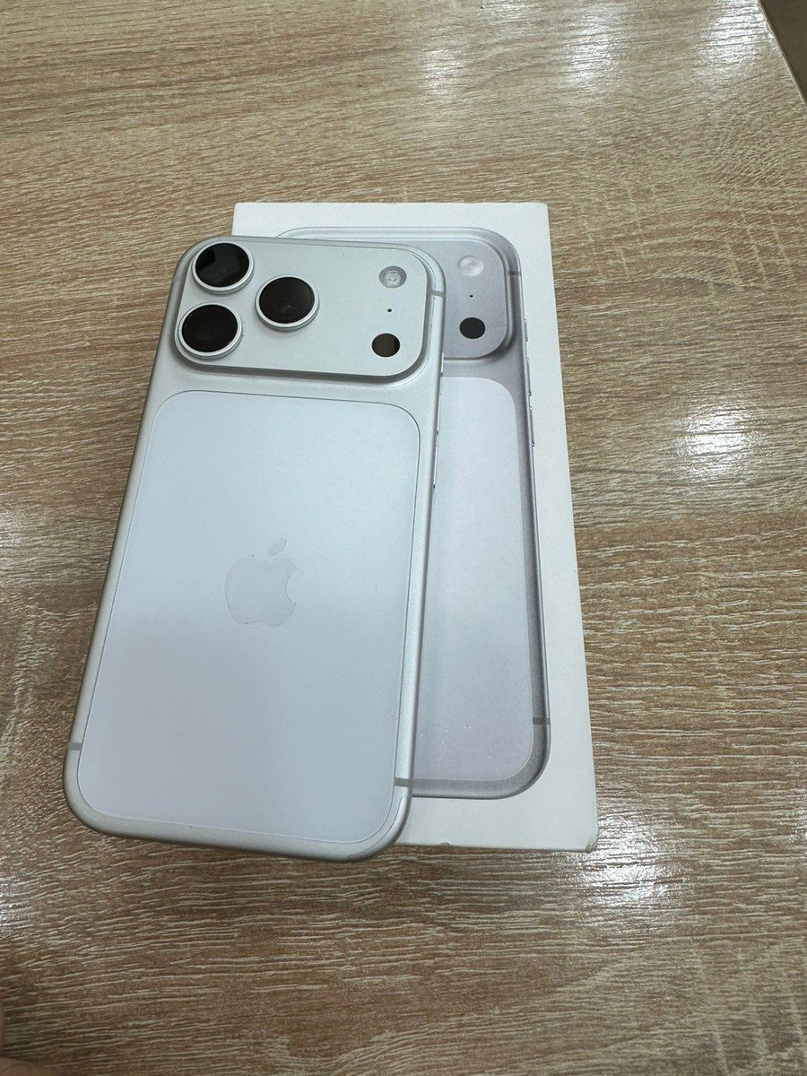Apple iPhone 17 Pro Silver 512GB/12GB — Smartfonlar, Bakı (2)
