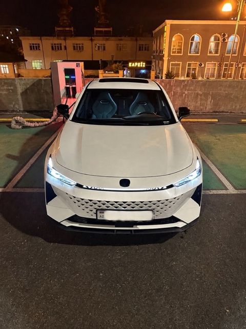 Changan Uni-V iDD, 1.5 L, 18.99 kWh, 2024 il, 13 501 km — Bakı