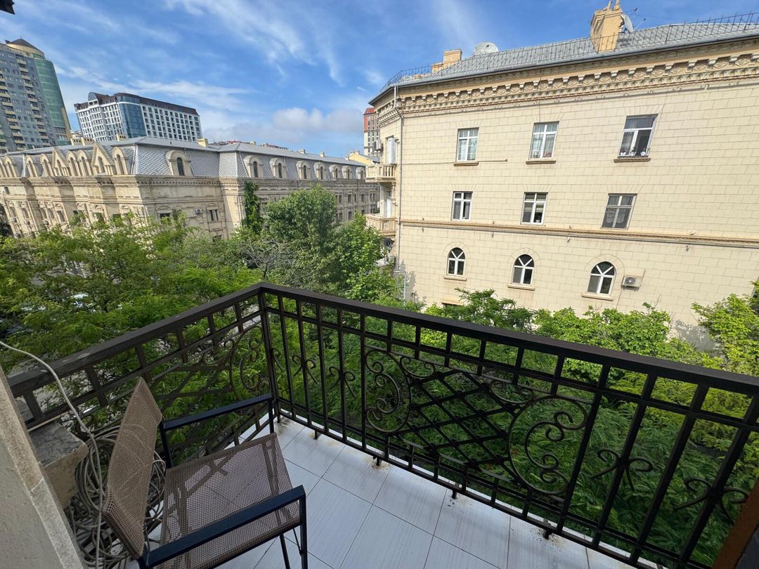 İcarəyə verilir 2 otaqlı köhnə tikili 80 m² — Mənzil, Bakı (9)
