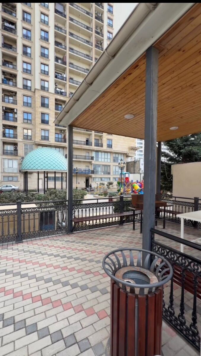 Satılır 5 otaqlı yeni tikili 303 m² — Mənzil, Bakı (2)