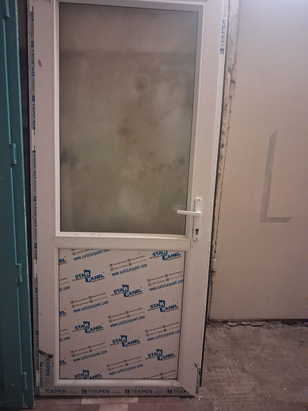 PVC qapı dəsti - Material: ağ rəngli PVC profil (üzərində “Tekpen” — Pəncərələr, qapılar, balkonlar, Bakı (3)