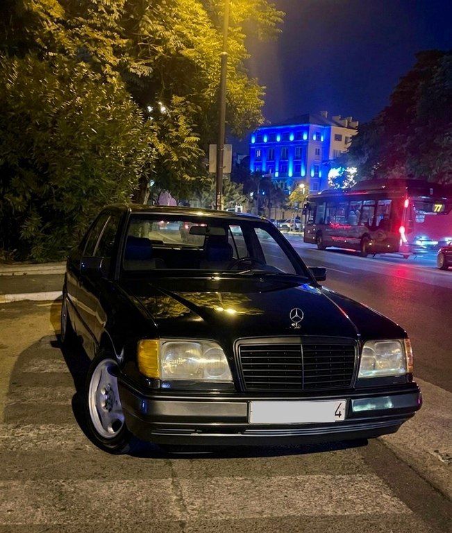 Mercedes E 200, 2.0 L, 1993 il, 350 000 km — Avtomobillər, Bakı