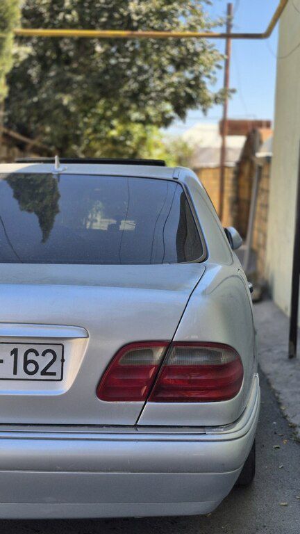 Mercedes E 230, 2.3 L, 1995 il, 380 000 km — Avtomobillər, Bakı (6)