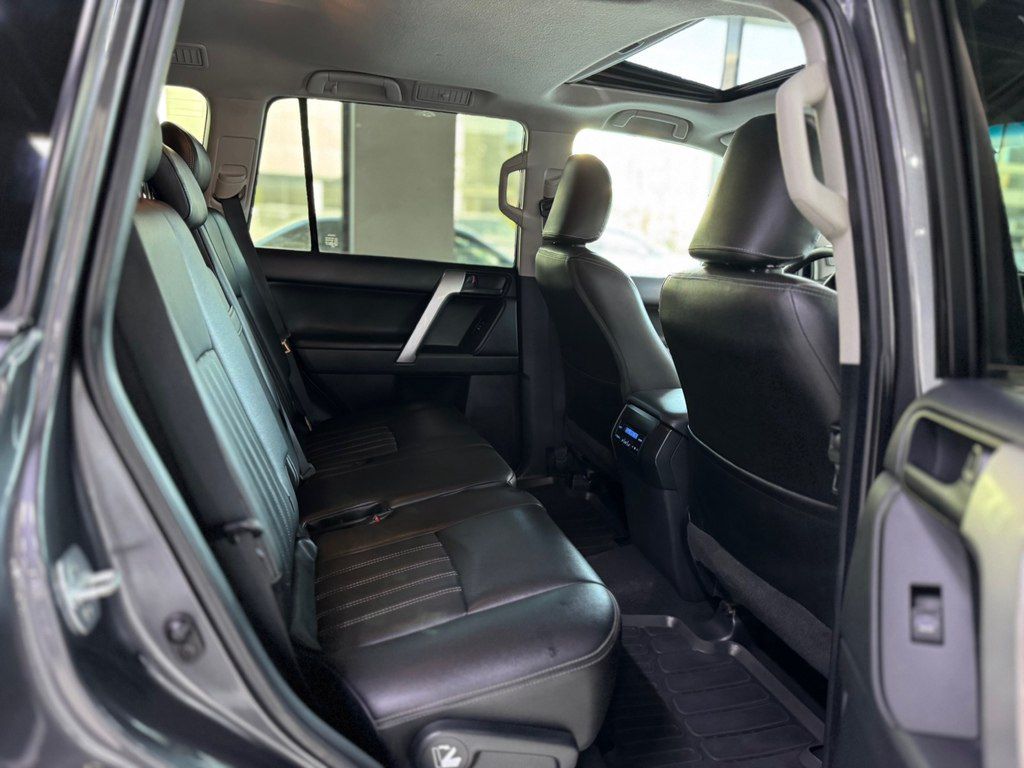 Toyota Land Cruiser Prado, 2.7 L, 2020 il, 180 000 km — Avtomobillər, Bakı (12)