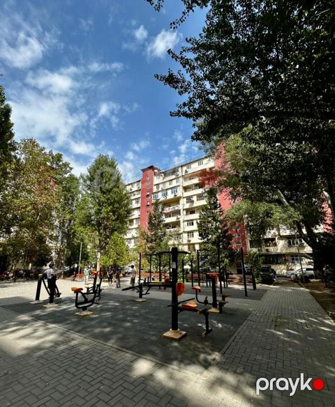 Satılır 3 otaqlı köhnə tikili 80 m² — Bakı