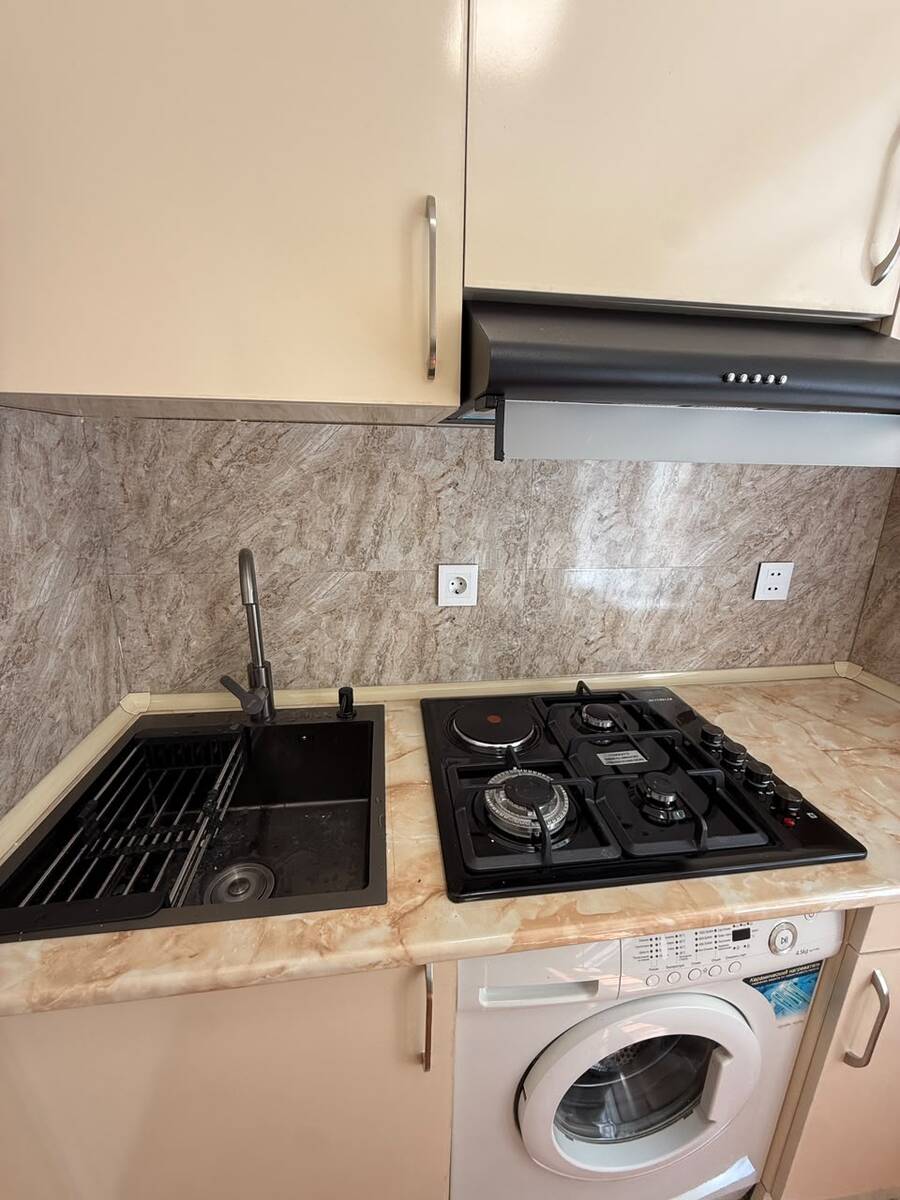 Satılır 2 otaqlı köhnə tikili 60 m² — Mənzil, Bakı (12)