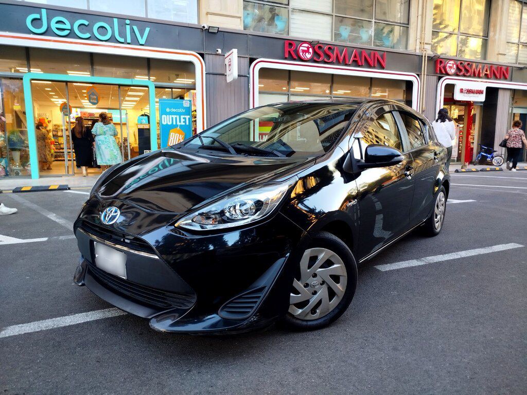 Toyota Aqua, 1.5 L, 0.87 kWh, 2017 il, 275 000 km — Avtomobillər, Bakı (3)