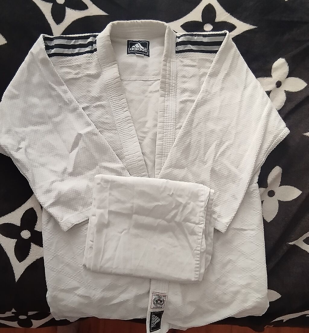 Adidas cüdo kimono dəsti - Brend: Adidas - Rəng: ağ - Komplekt: üst — İdman geyimi, Bakı